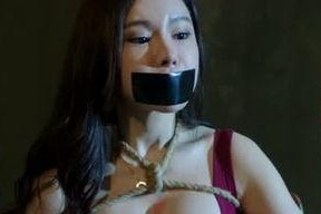 娱乐吃瓜酱奶奶淋雨,娱乐界的暖心瞬间